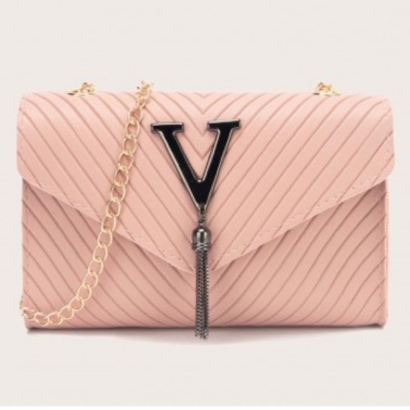 Chevron Flap Chain Purse - Picture 1 of 2